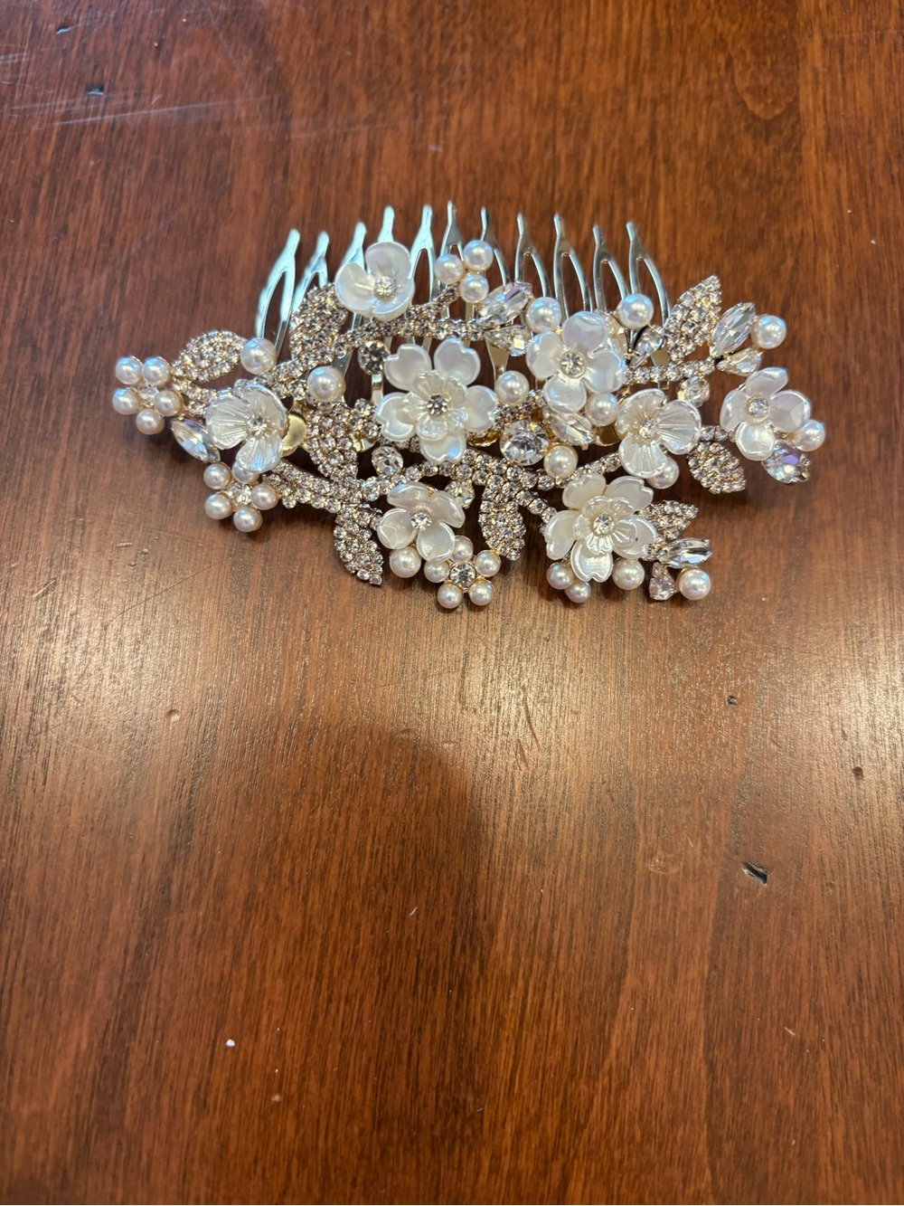 Borrowed & Blue Floral Pearl & Crystal Hair Comb - White